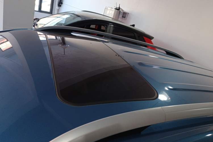 Used Roewe Ei5 2019 Smart Connect Flagship Edition Roof