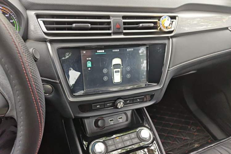 Used Roewe Ei5 2019 Smart Connect Flagship Edition Audio And AC Panel