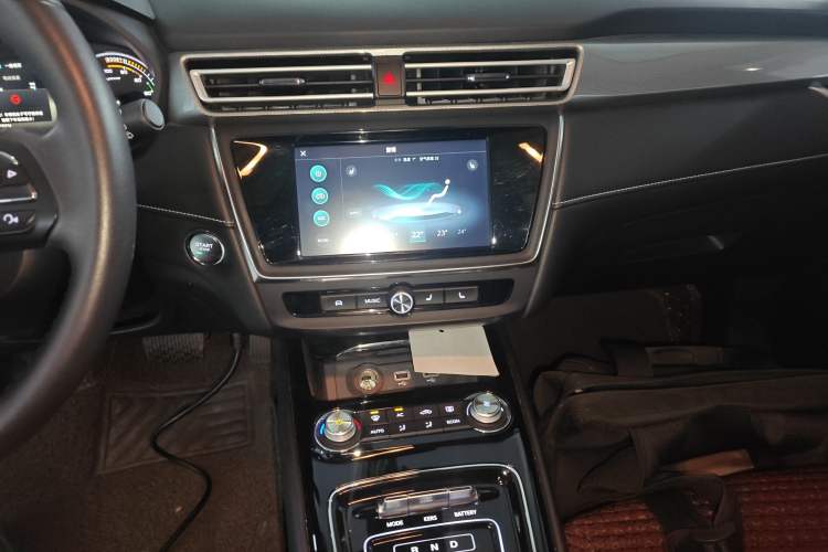 Used Roewe Ei5 2019 Smart Connect Supreme Edition Audio And AC Panel