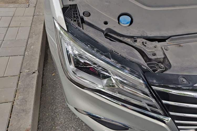 Used Roewe Ei5 2019 Smart Connect Flagship Edition Engine Bay Right