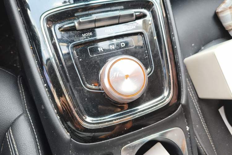 Used Roewe Ei5 2019 Smart Connect Supreme Edition Gear Lever