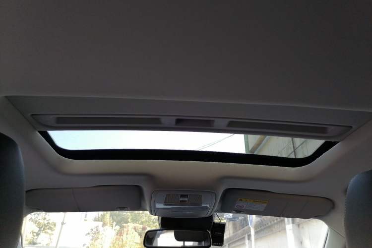 Used Roewe Ei5 2019 Smart Connect Supreme Edition Headliner