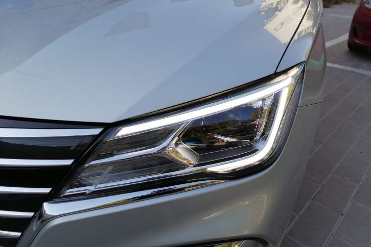 Used Roewe Ei5 2019 Smart Connect Supreme Edition Left Front Headlight