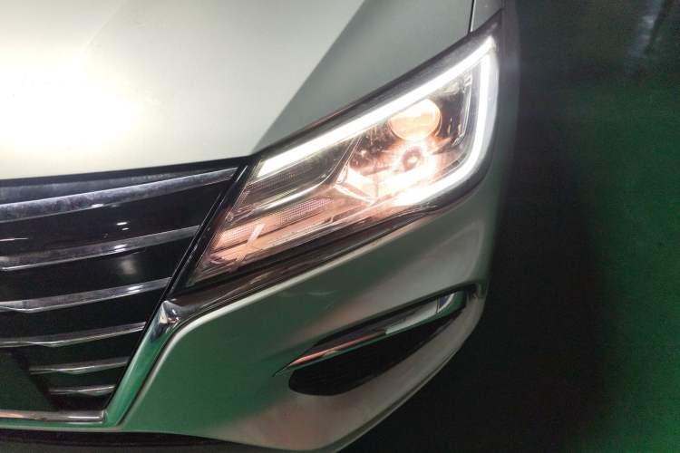Used Roewe Ei5 2019 Luxury Edition Left Front Headlight