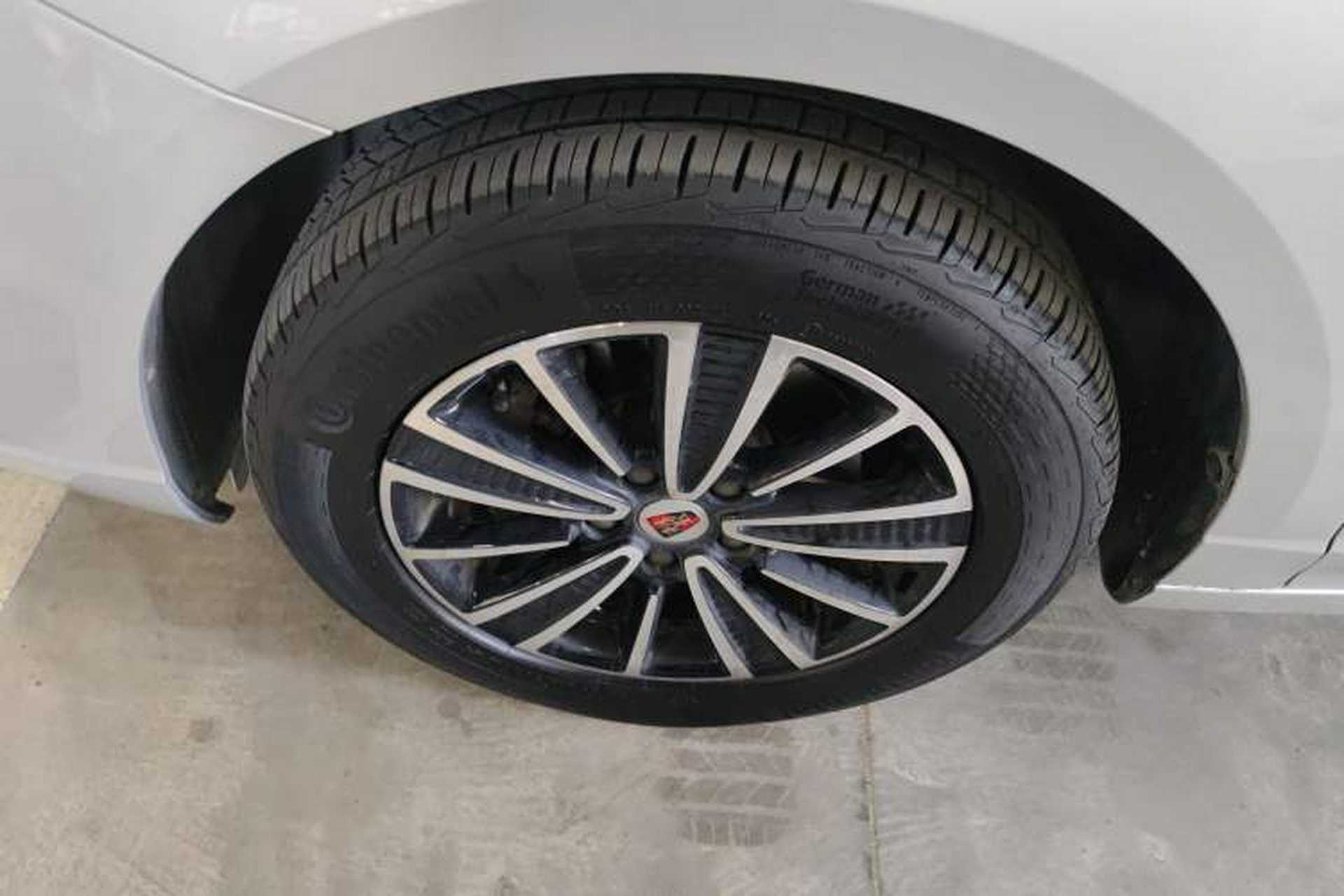 Used Roewe Ei5 2019 Luxury Edition Left Front Wheel Hub