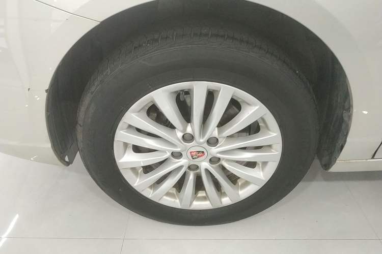 Used Roewe Ei5 2019 Luxury Edition Left Front Wheel Hub