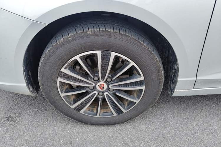 Used Roewe Ei5 2019 Luxury Edition Left Front Wheel Hub