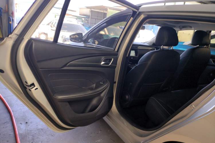 Used Roewe Ei5 2019 Luxury Edition Left Rear Door Interior