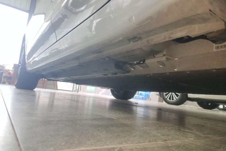 Used Roewe Ei5 2019 Smart Connect Flagship Edition Left Side Sill