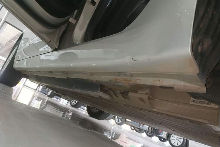 Used Roewe Ei5 2019 Luxury Edition Left Side Sill