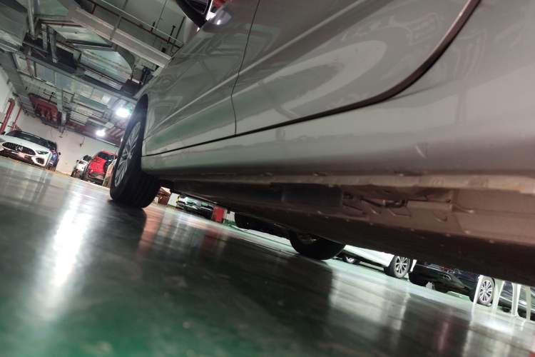 Used Roewe Ei5 2019 Luxury Edition Left Side Sill
