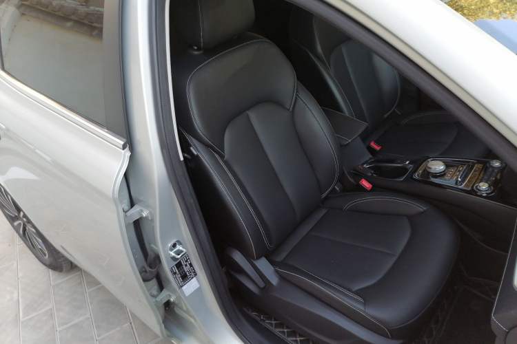 Used Roewe Ei5 2019 Smart Connect Supreme Edition Right Front Seat
