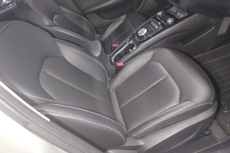 Used Roewe Ei5 2019 Smart Connect Flagship Edition Right Front Seat