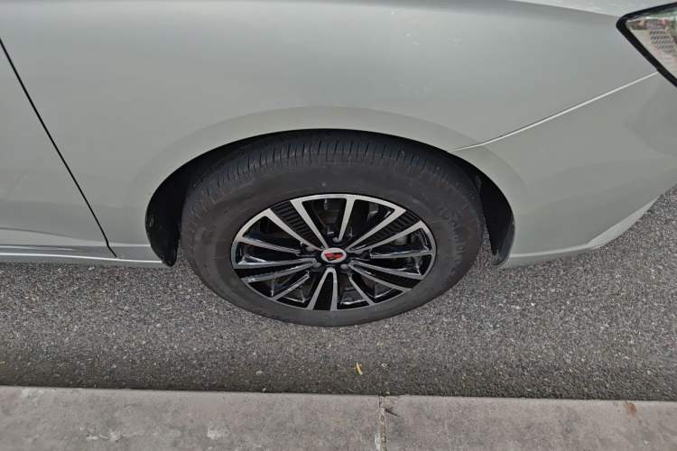 Used Roewe Ei5 2019 Smart Connect Flagship Edition Right Front Wheel Hub