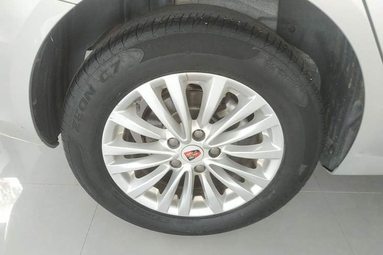 Used Roewe Ei5 2019 Luxury Edition Right Rear Wheel Hub