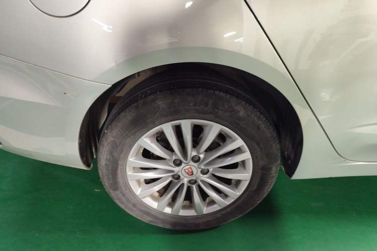 Used Roewe Ei5 2019 Luxury Edition Right Rear Wheel Hub