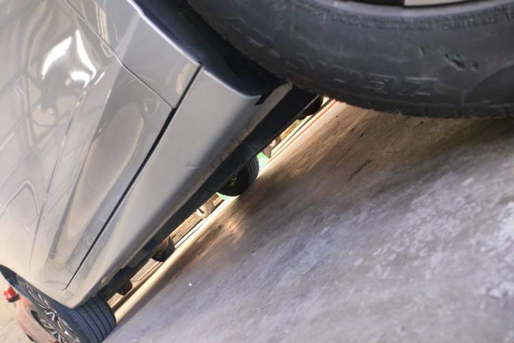 Used Roewe Ei5 2019 Luxury Edition Right Side Sill