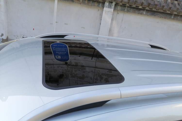 Used Roewe Ei5 2019 Smart Connect Supreme Edition Roof