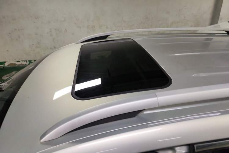 Used Roewe Ei5 2019 Smart Connect Supreme Edition Roof