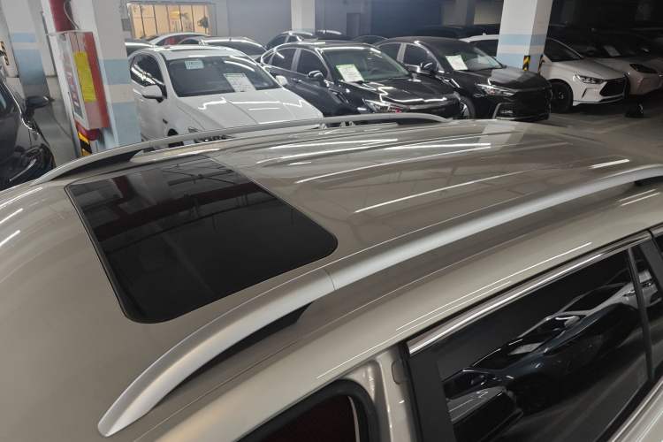 Used Roewe Ei5 2019 Smart Connect Supreme Edition Roof