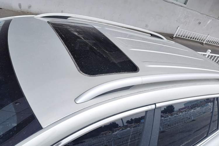Used Roewe Ei5 2019 Luxury Edition Roof