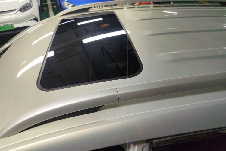 Used Roewe Ei5 2019 Luxury Edition Roof