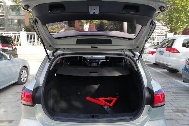 Used Roewe Ei5 2019 Smart Connect Flagship Edition Trunk