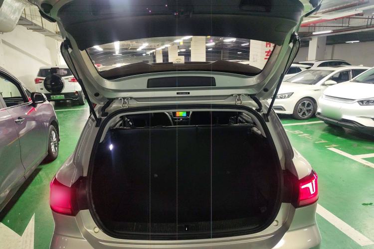 Used Roewe Ei5 2019 Luxury Edition Trunk