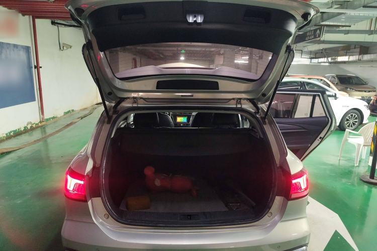 Used Roewe Ei5 2019 Luxury Edition Trunk