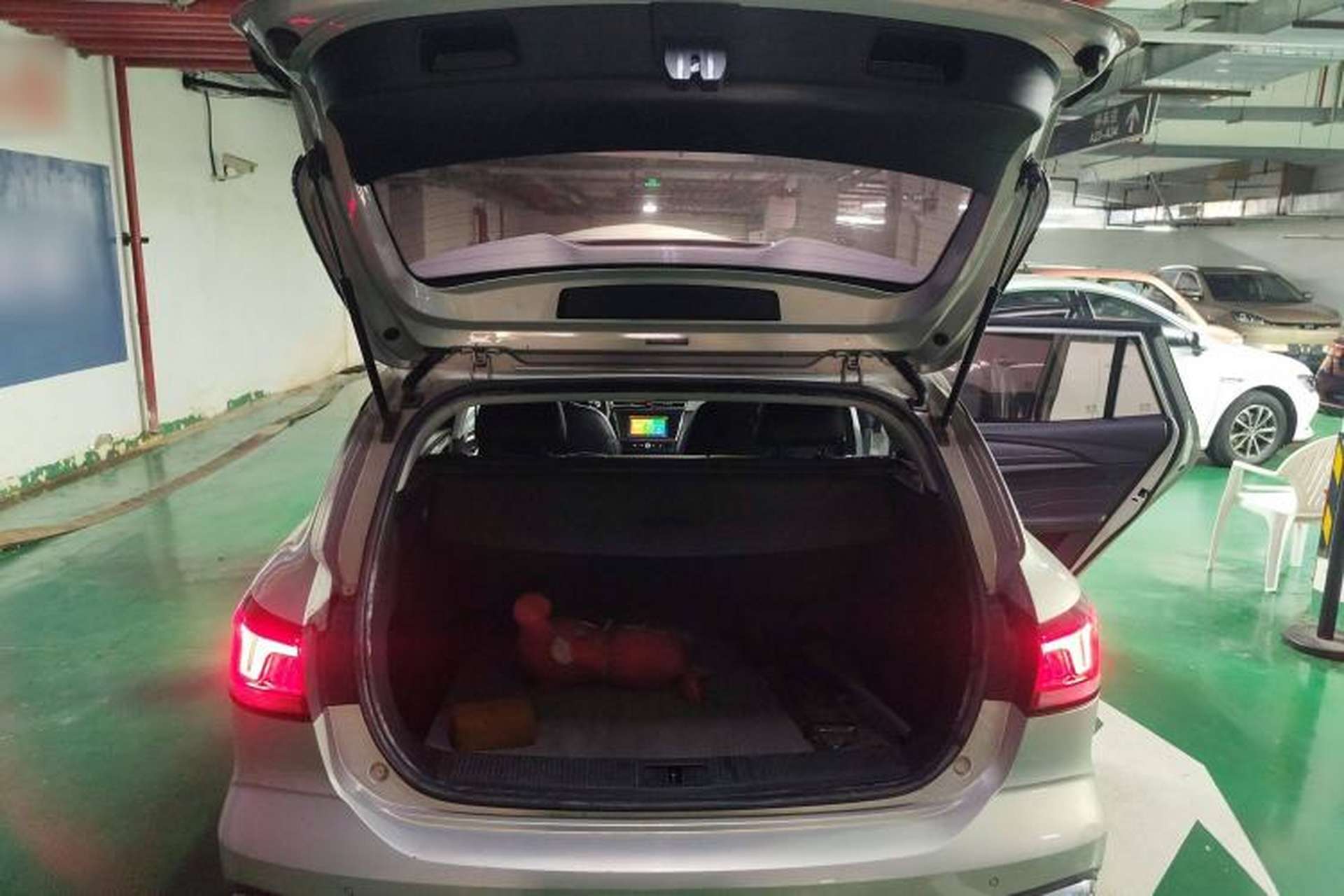 Used Roewe Ei5 2019 Luxury Edition Trunk
