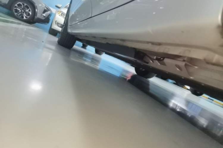 Used Roewe Ei5 2019 Smart Connect Supreme Edition Left Side Sill