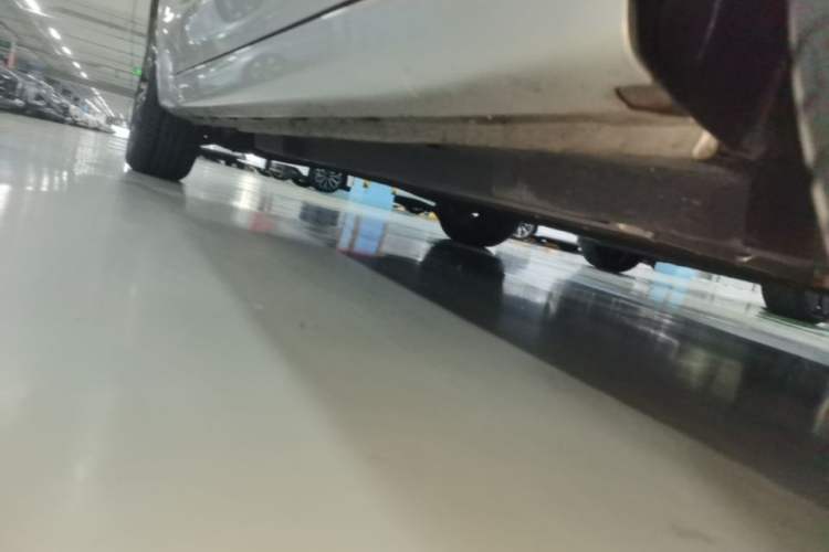 Used Roewe Ei5 2019 Smart Connect Supreme Edition Right Side Sill