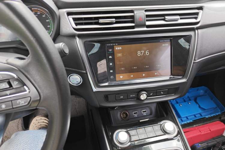 Used Roewe Ei5 2019 Smart Connect Flagship Edition Audio And AC Panel