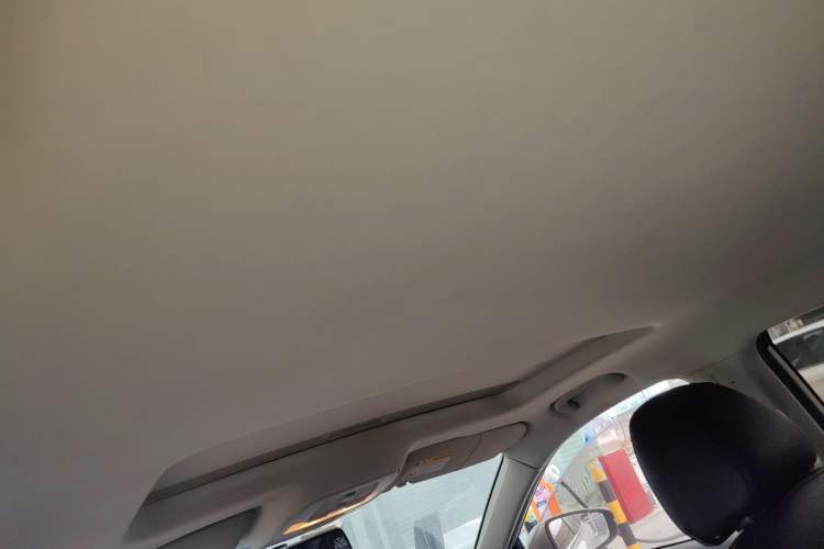 Used Roewe Ei5 2019 Luxury Edition Headliner