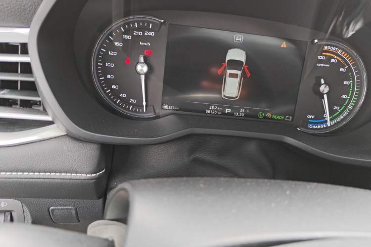 Used Roewe Ei5 2019 Smart Connect Flagship Edition Odometer Close Up