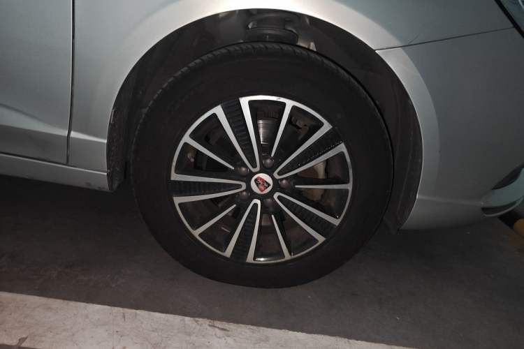 Used Roewe Ei5 2019 Smart Connect Supreme Edition Right Front Wheel Hub