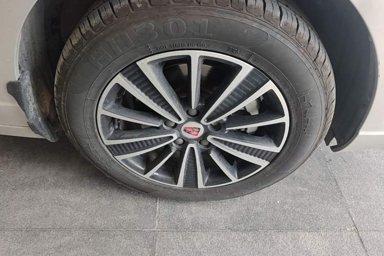 Used Roewe Ei5 2019 Smart Connect Flagship Edition Right Front Wheel Hub