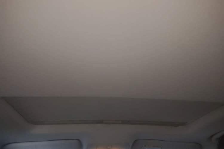 Used Roewe Ei5 2019 Luxury Edition Headliner