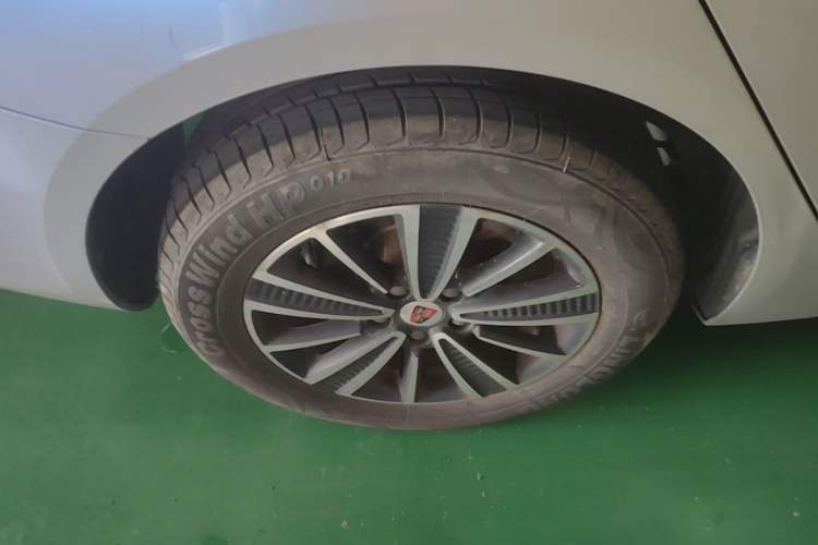 Used Roewe Ei5 2019 Luxury Edition Right Rear Wheel Hub