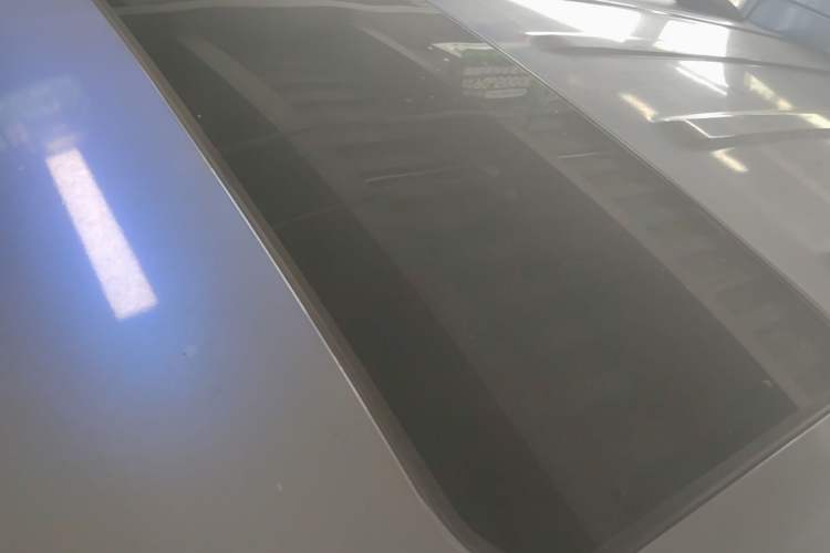 Used Roewe Ei5 2019 Luxury Edition Roof