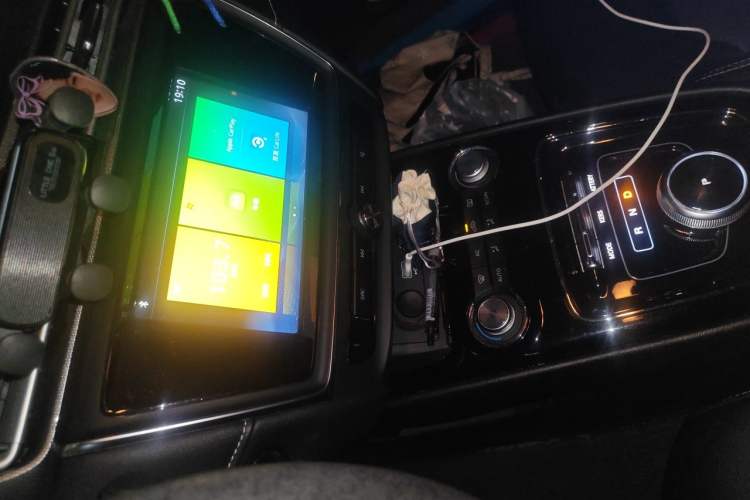 Used Roewe Ei5 2019 Luxury Edition Audio And AC Panel
