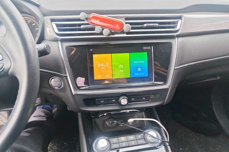Used Roewe Ei5 2019 Luxury Edition Audio And AC Panel
