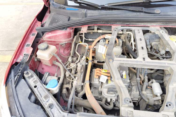 Used Roewe Ei5 2019 Luxury Edition Engine Bay Right