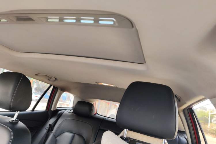 Used Roewe Ei5 2019 Luxury Edition Headliner