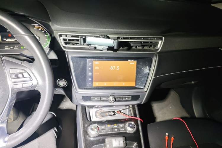 Used Roewe Ei5 2019 Smart Connect Flagship Edition Audio And AC Panel