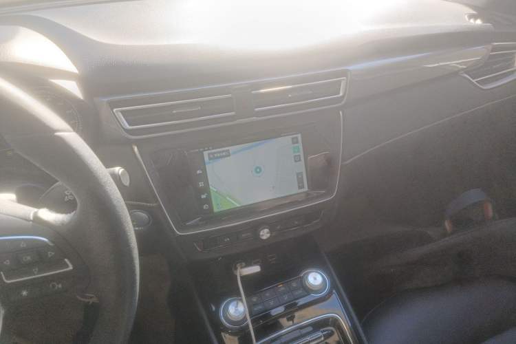 Used Roewe Ei5 2019 Smart Connect Supreme Edition Audio And AC Panel