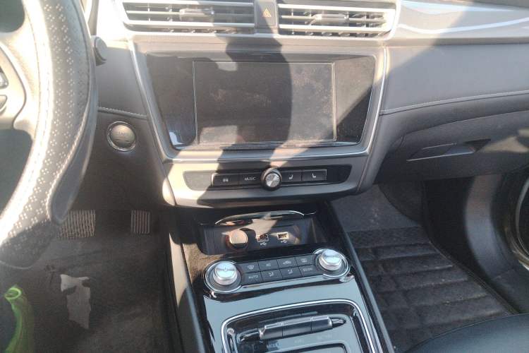 Used Roewe Ei5 2019 Luxury Edition Audio And AC Panel