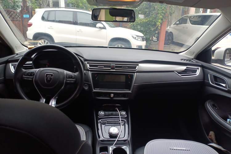 Used Roewe Ei5 2019 Luxury Edition Center Console