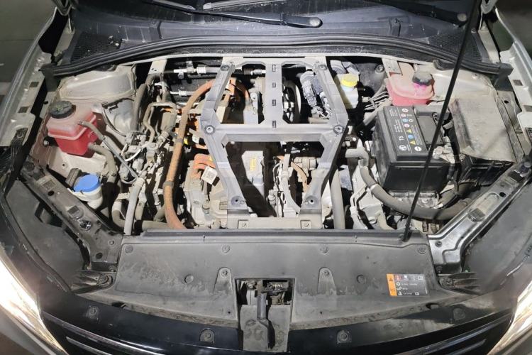 Used Roewe Ei5 2019 Smart Connect Flagship Edition Engine Bay