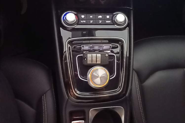 Used Roewe Ei5 2019 Smart Connect Flagship Edition Gear Lever